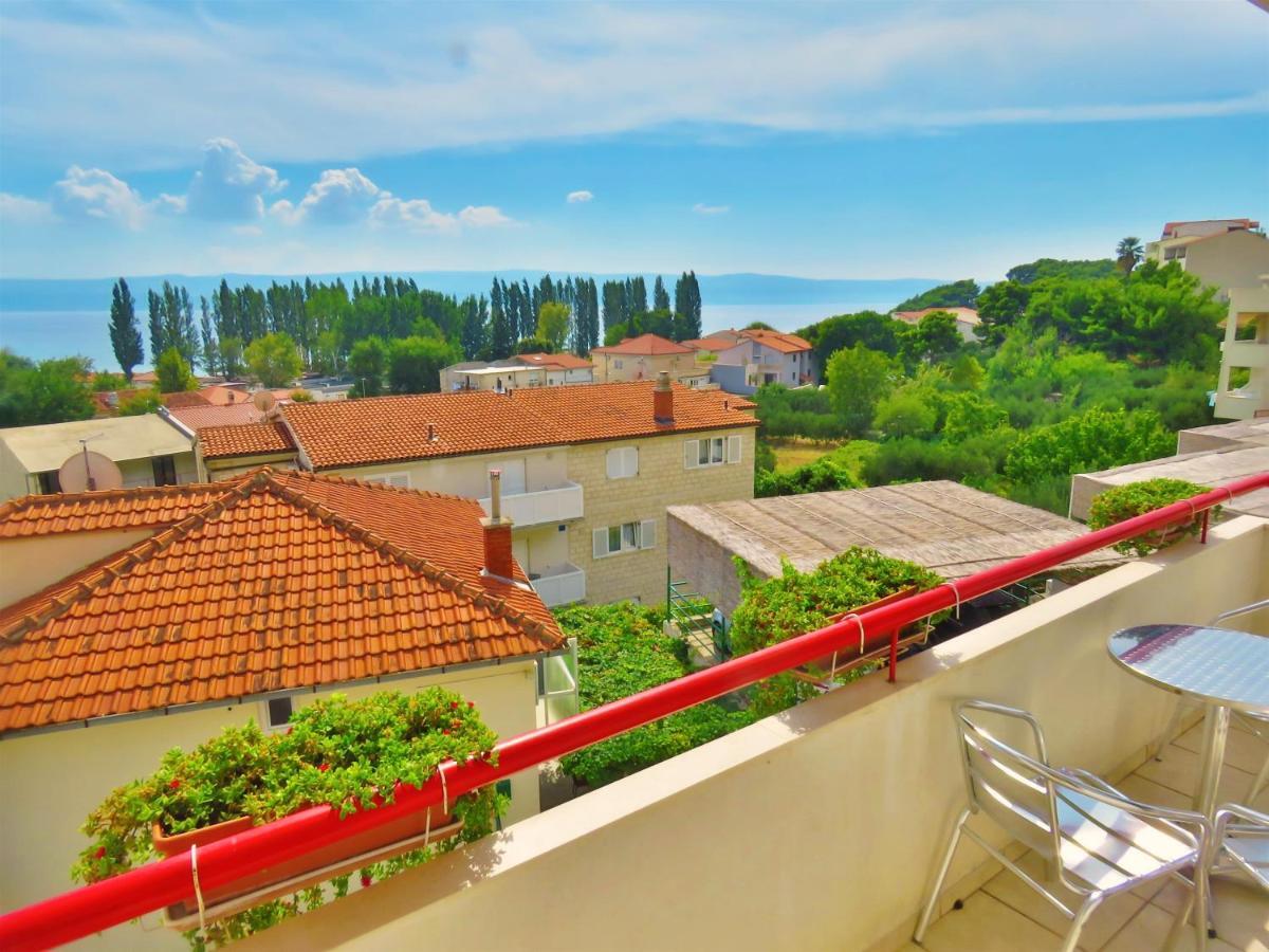 Apartments Zvone Omis Exterior photo