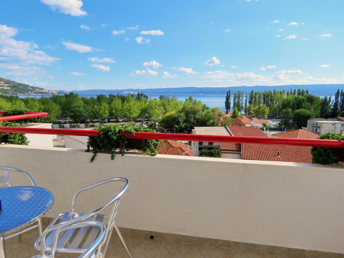 Apartments Zvone Omis Exterior photo