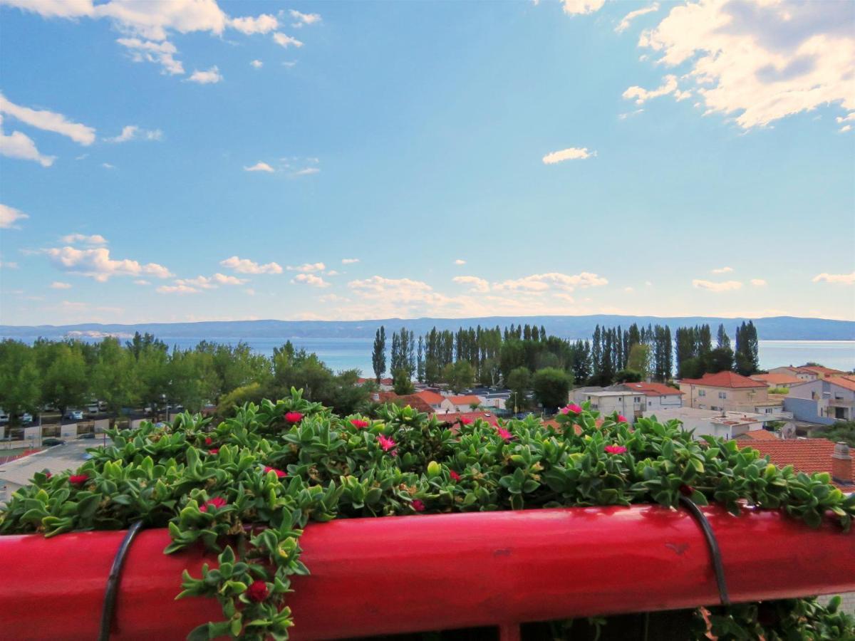 Apartments Zvone Omis Exterior photo