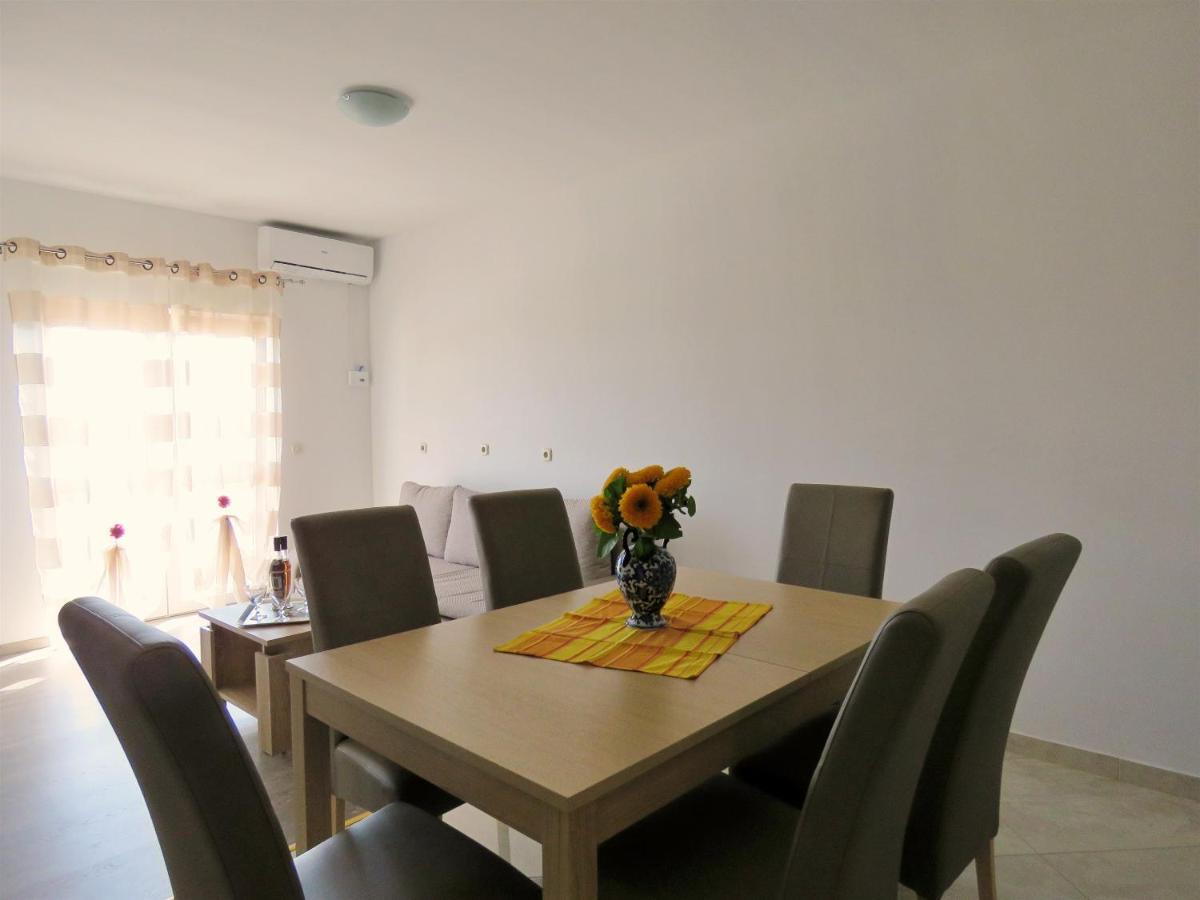 Apartments Zvone Omis Exterior photo